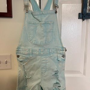 Short overalls
